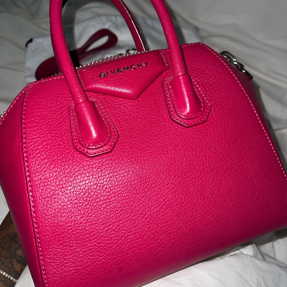 Mini Givenchy Antigona